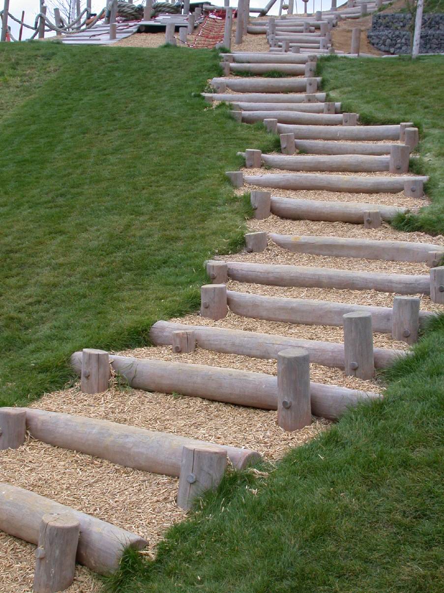 Treppenanlage auf der Landesgartenschau in Trier